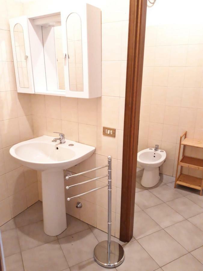 Red House Villa Càbras Екстериор снимка