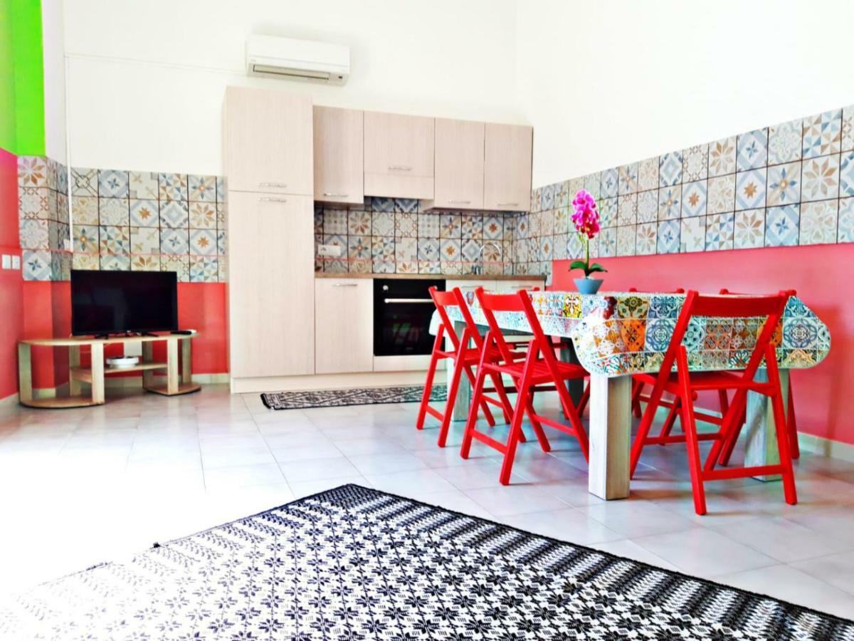 Red House Villa Càbras Екстериор снимка