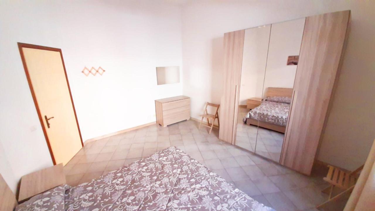 Red House Villa Càbras Екстериор снимка